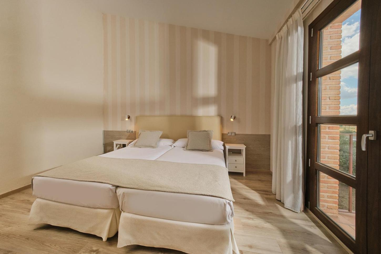 Hotel Spa Villa Nazules Chueca Ngoại thất bức ảnh