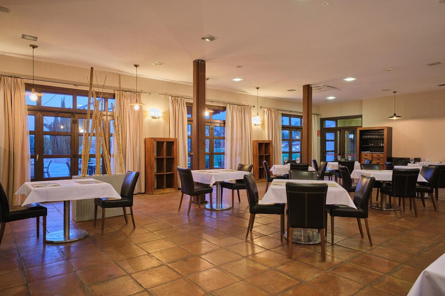 Hotel Spa Villa Nazules Chueca Ngoại thất bức ảnh