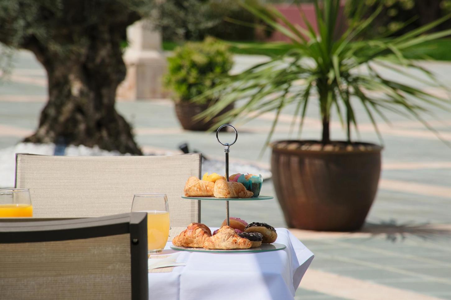 Hotel Spa Villa Nazules Chueca Ngoại thất bức ảnh